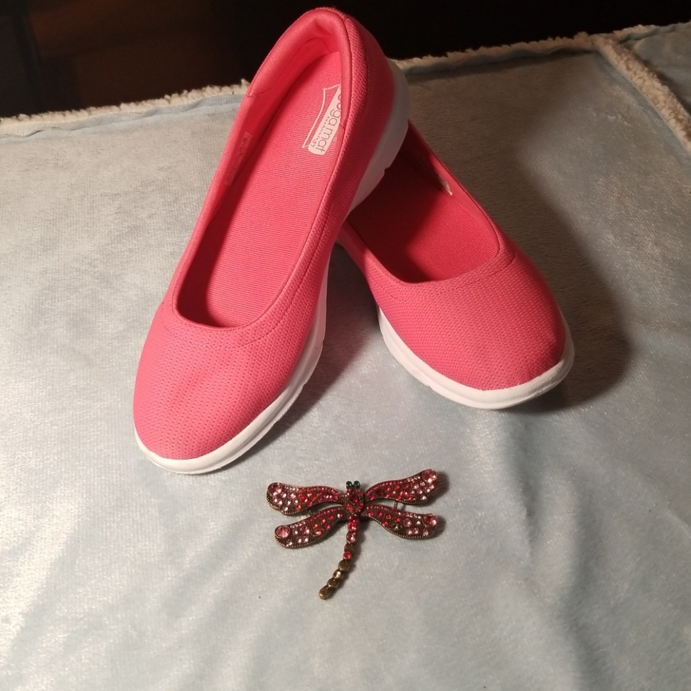 Sketchers Go Step Slipons With Gogamat Insole